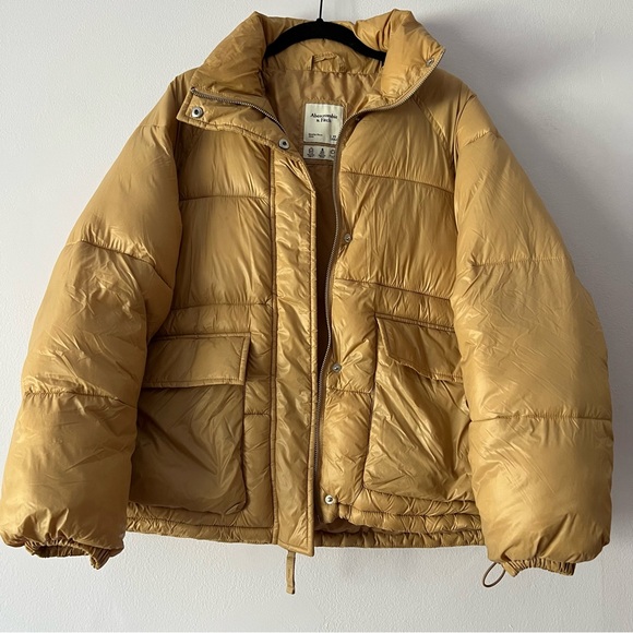 Abercrombie & Fitch Oversized Utility Puffer Jacket Light Brown - Picture 3 of 15